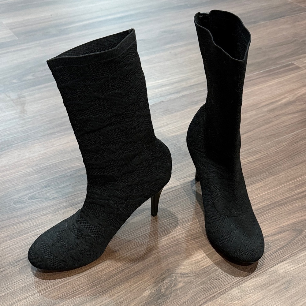 Impo Black Textured Heeled Boots